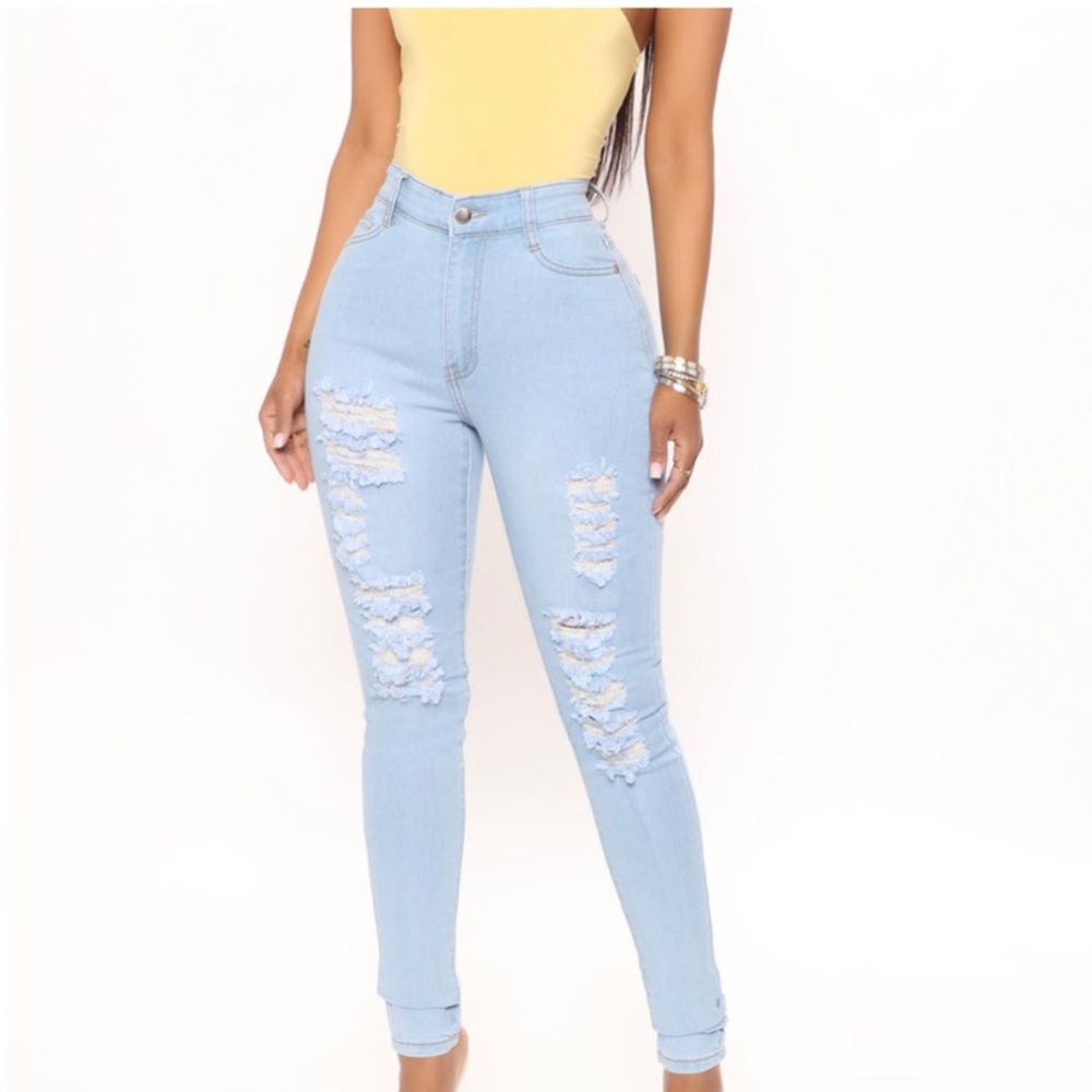 Ripped Jeans, white washed. Size 5. Excellent condition. Worn once!
